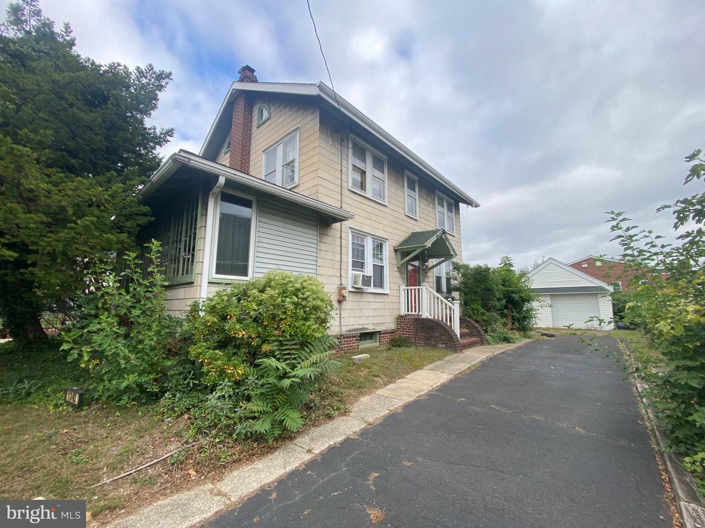 Property Photo:  1343 Longshore Avenue  PA 19111 