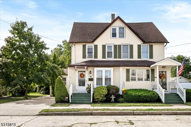 Property Photo:  76 Clay St  NJ 08850 