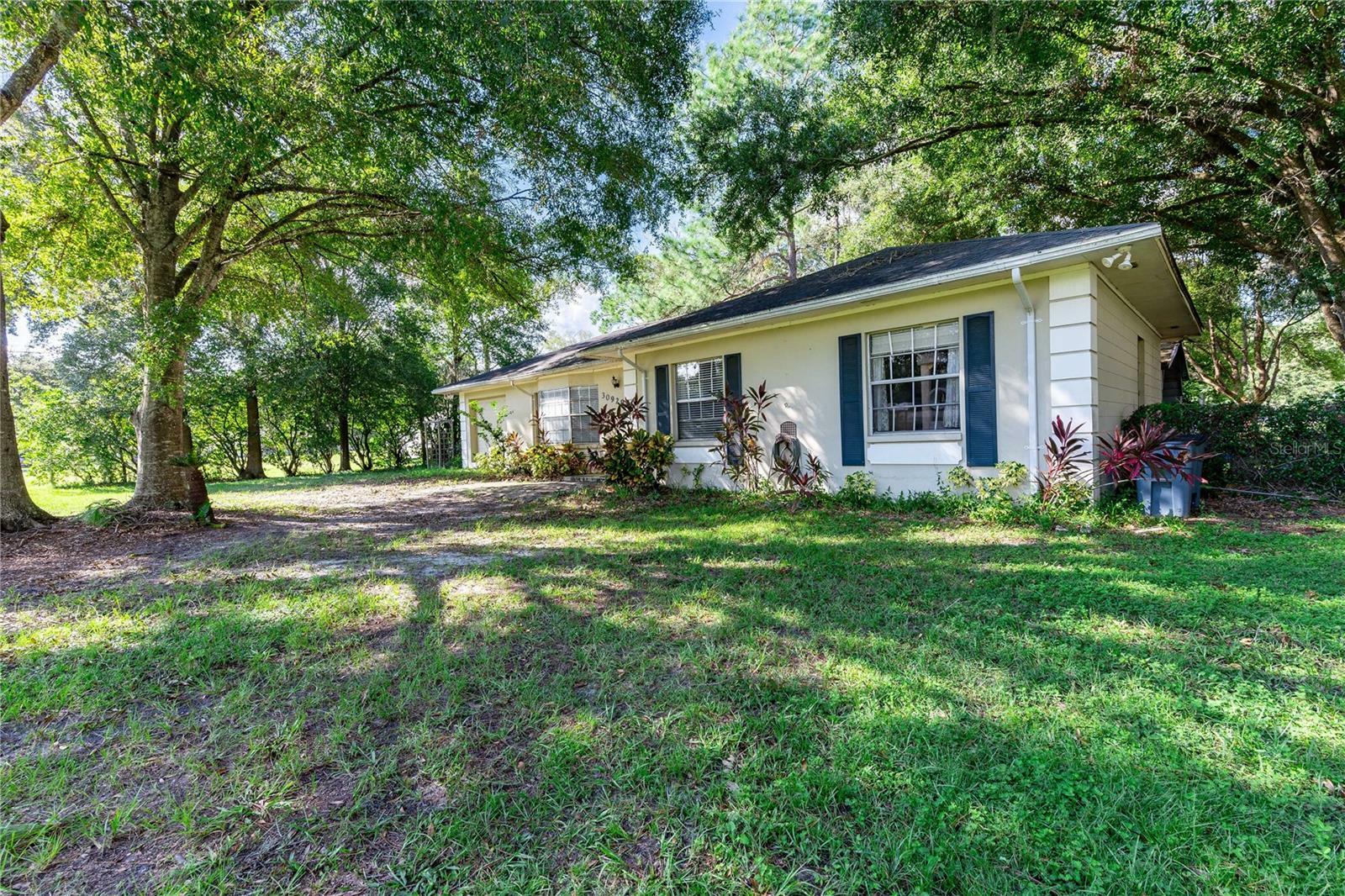 Property Photo:  30929 Eloian Drive  FL 33545 