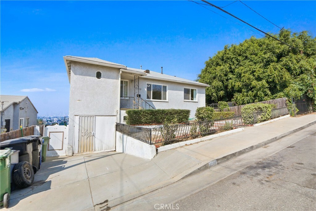 Property Photo:  1131 N Hicks Avenue  CA 90063 