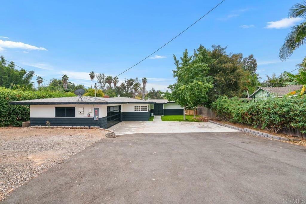 Property Photo:  811 Osborne Street  CA 92084 