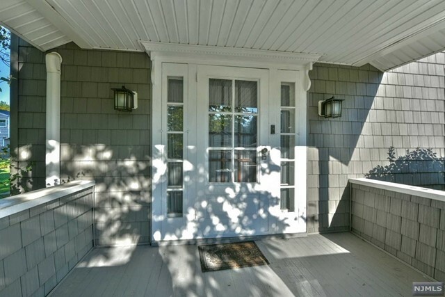 Property Photo:  447 Goffle Road  NJ 07481 