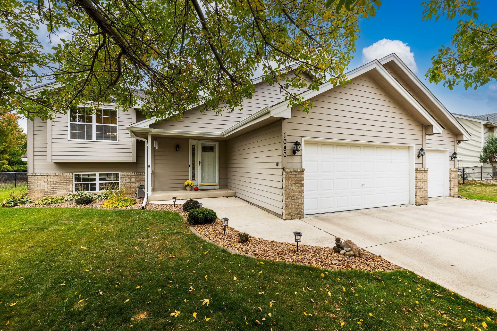 Property Photo:  1080 Bonnieview Circle  MN 55129 