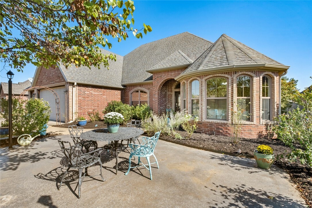 Property Photo:  2505 SW Azalea Avenue  AR 72713 