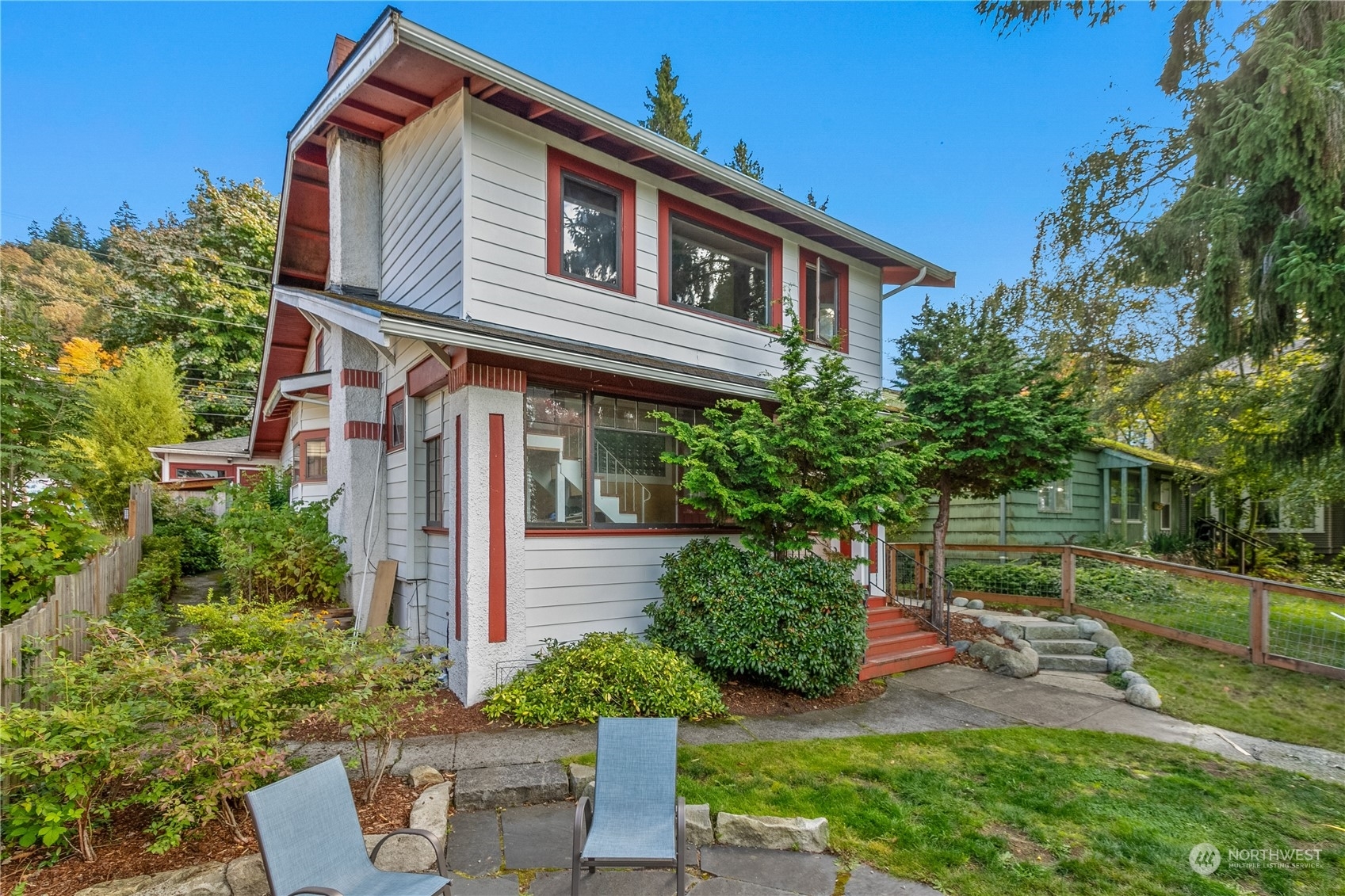 Property Photo:  720 N Garden Street  WA 98225 