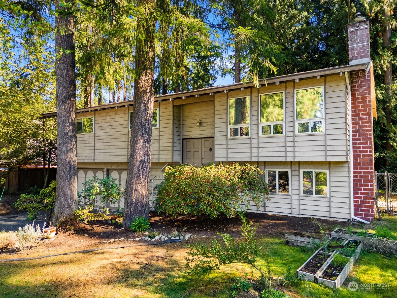 Property Photo:  16704  188th Place NE  WA 98072 