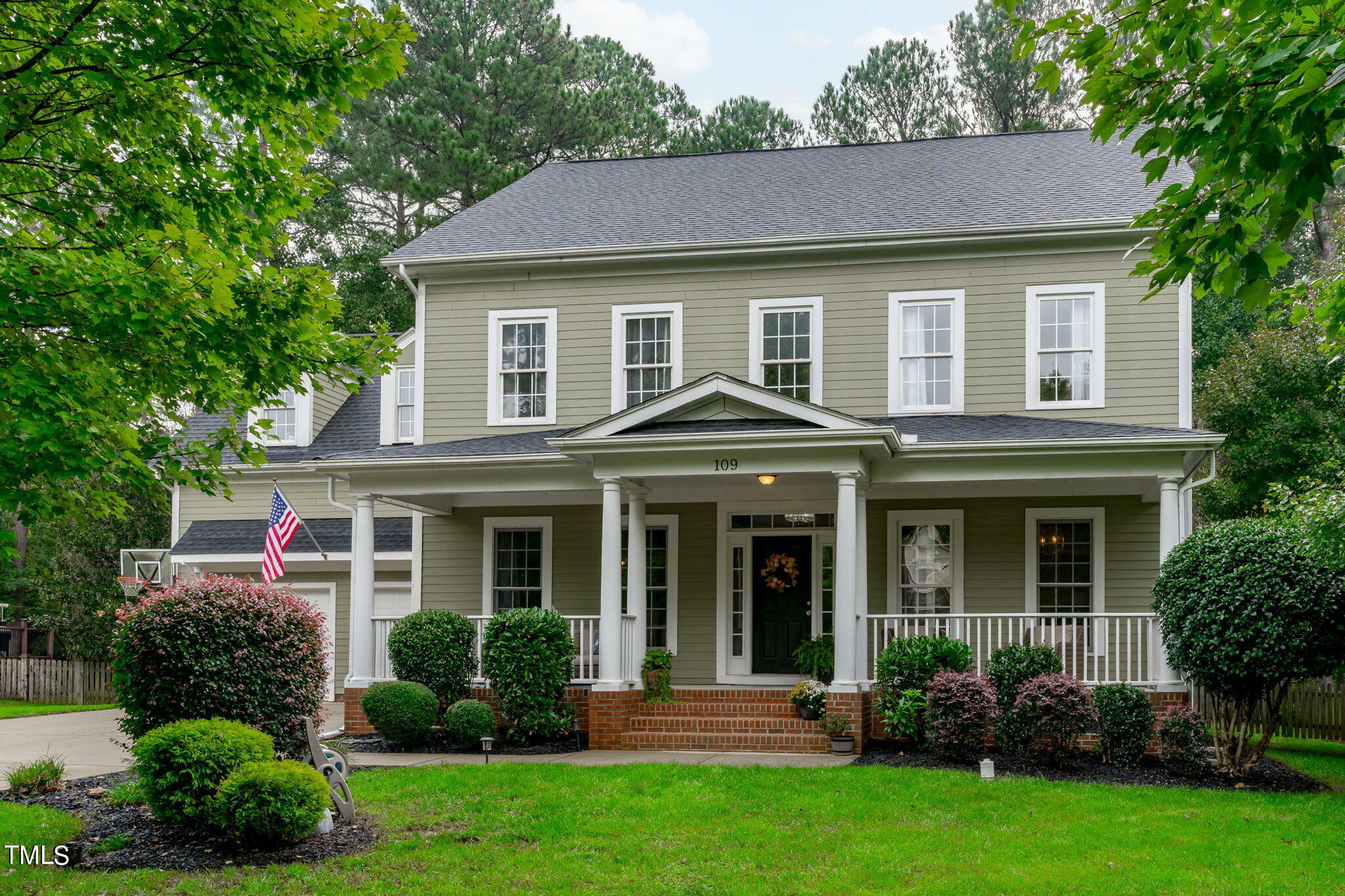 Property Photo: 109 Redhill Road NC 27540