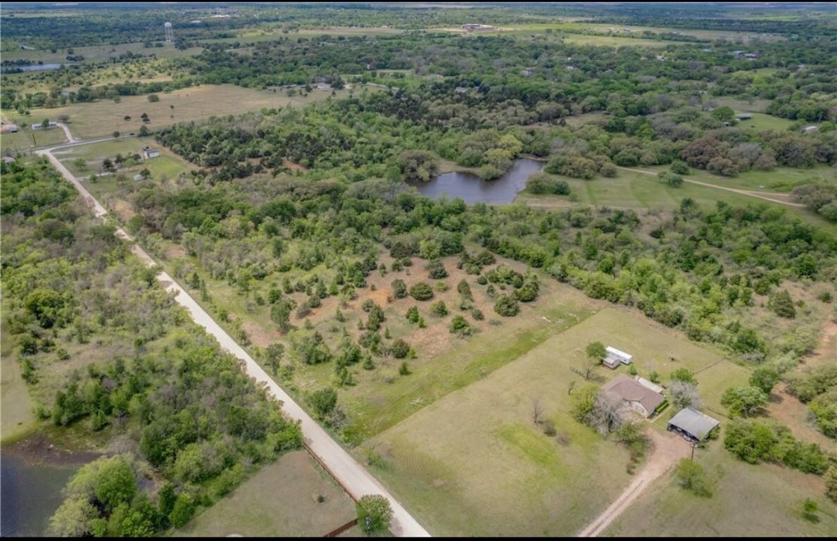 Property Photo:  199 Crooked Road  TX 78616 