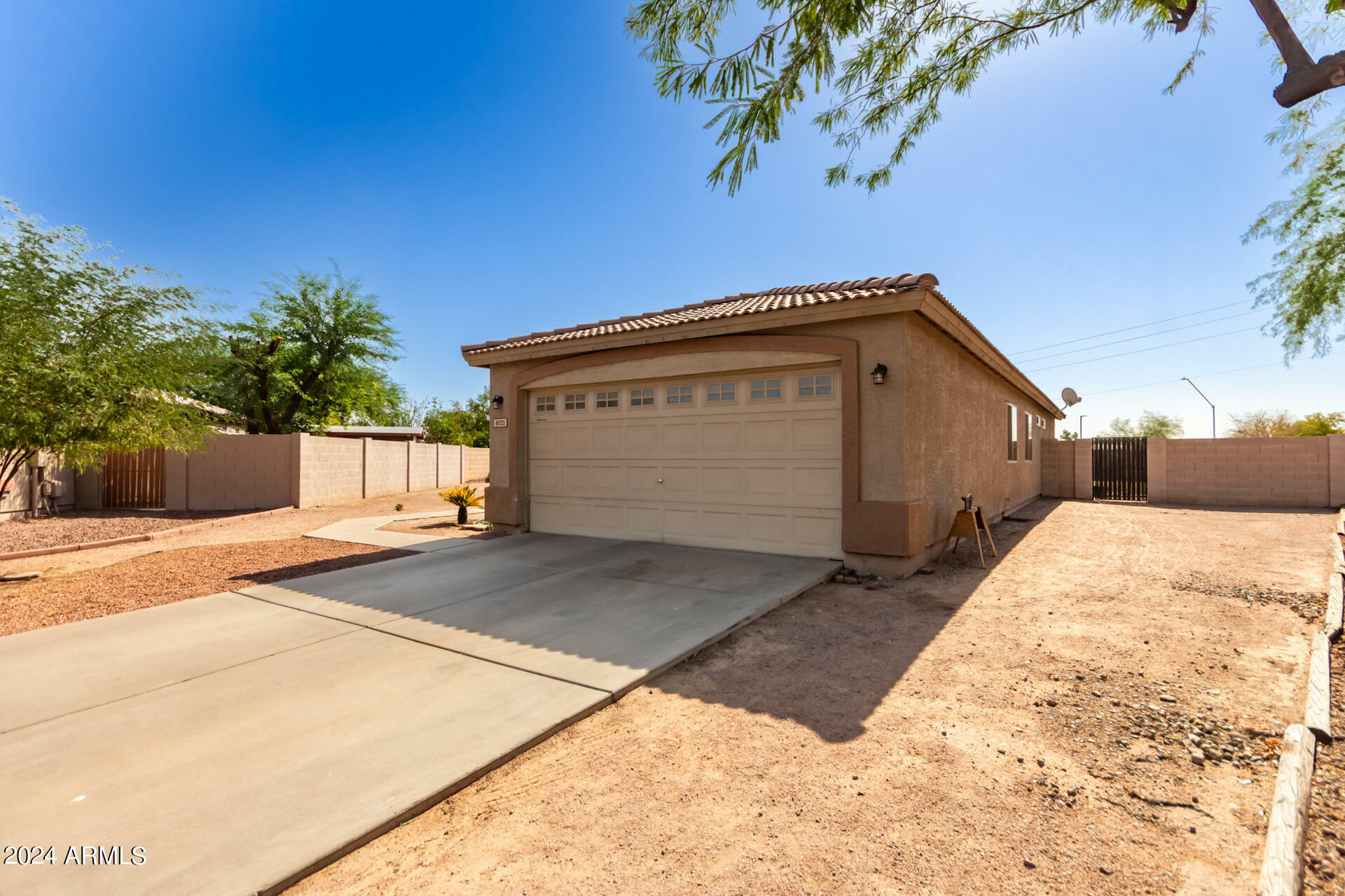 Property Photo:  8021 N 87th Drive  AZ 85345 