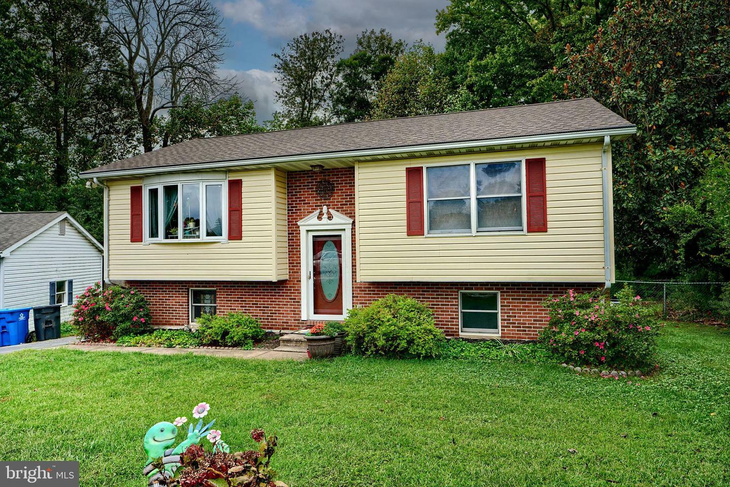 Property Photo:  211 Bruce Court  MD 21921 