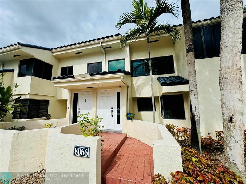 Property Photo:  8066 NW 15th Mnr Aa2r  FL 33322 