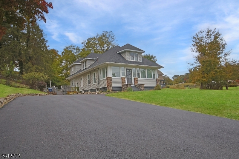 Property Photo:  85 Scott Rd  NJ 07416 