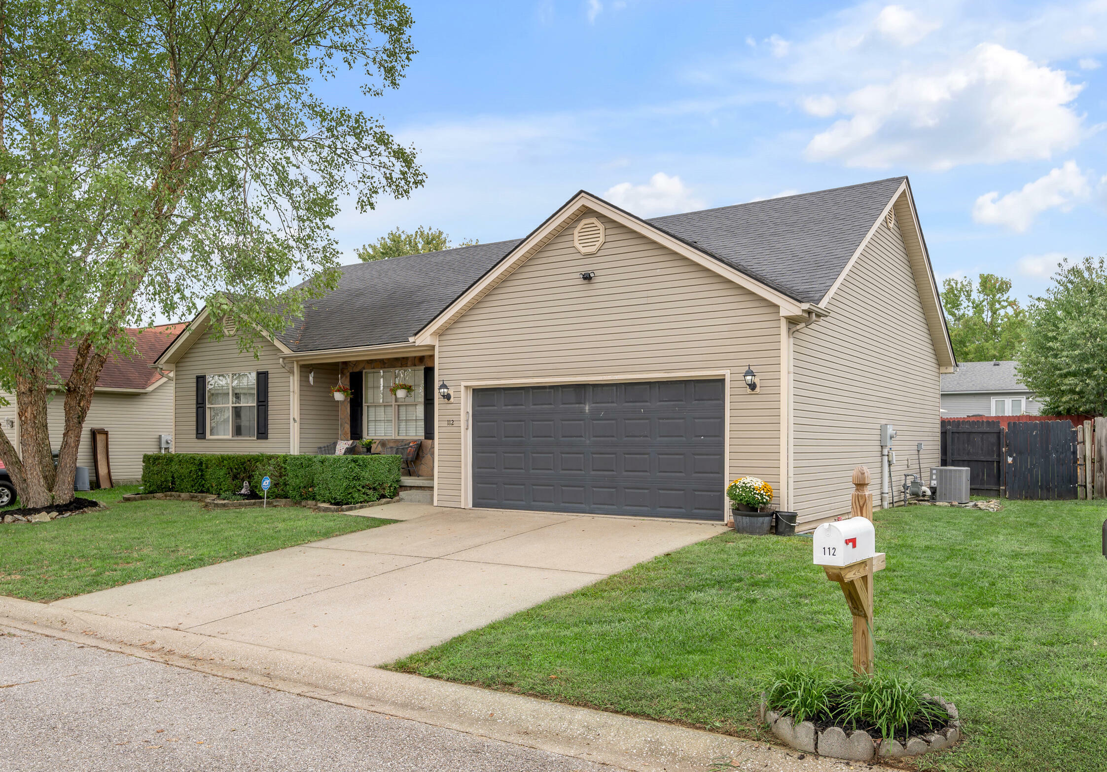 Property Photo: 112 Seattle Slew Street KY 40324