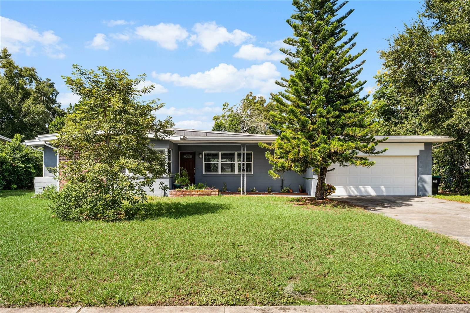 Property Photo:  3300 S Fern Creek Avenue  FL 32806 