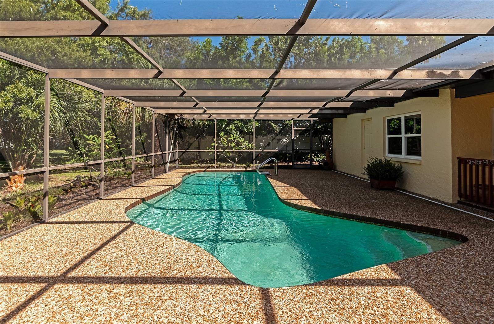 Property Photo:  1544 Palmwood Drive  FL 34232 