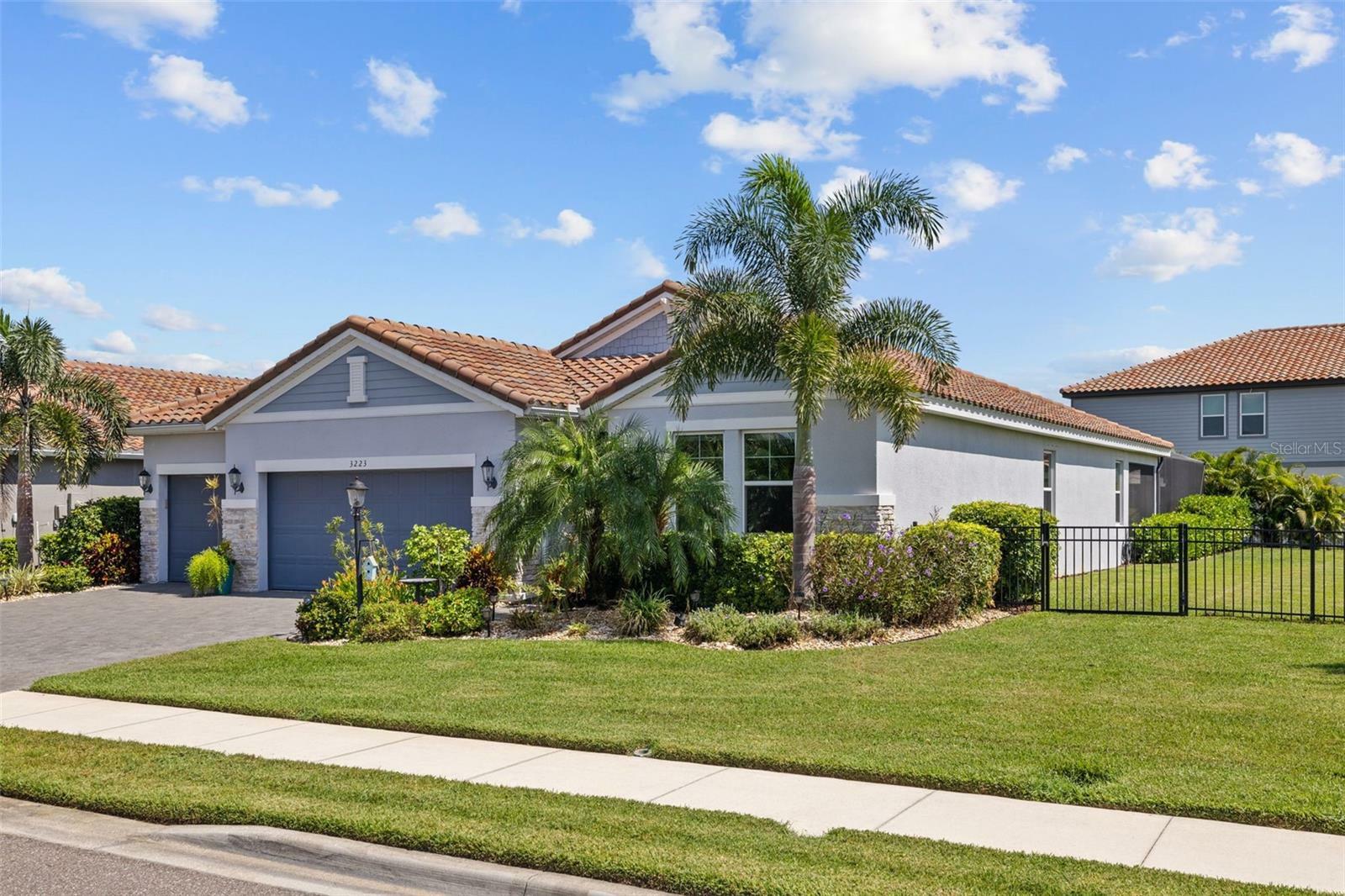 Property Photo:  3223 Big Sky Way  FL 34211 