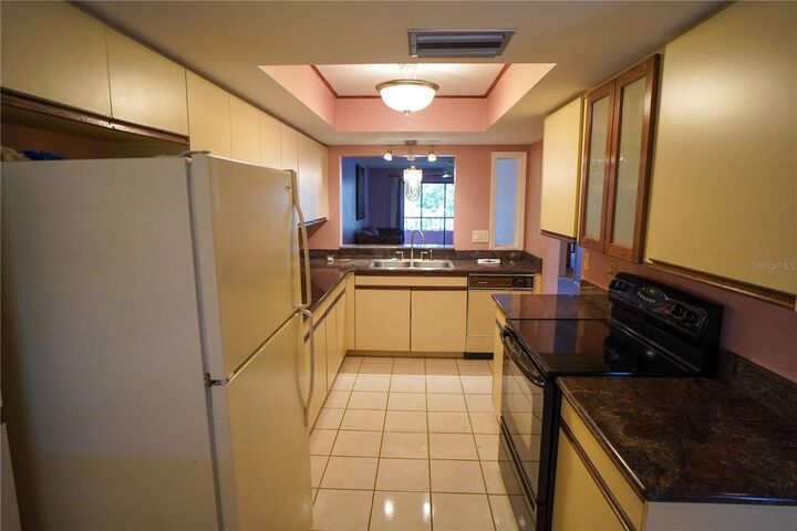 Property Photo:  1601 43rd S Street N 224  FL 33713 