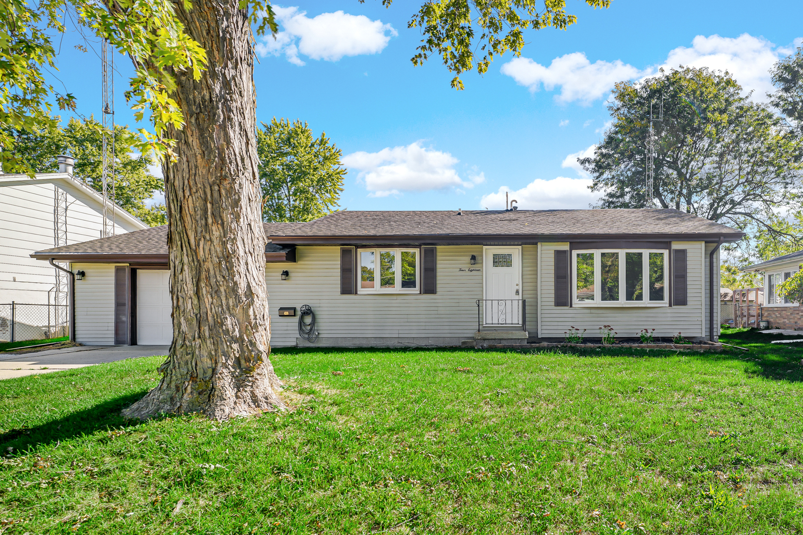418 N Van Buren Avenue  Bradley IL 60915 photo