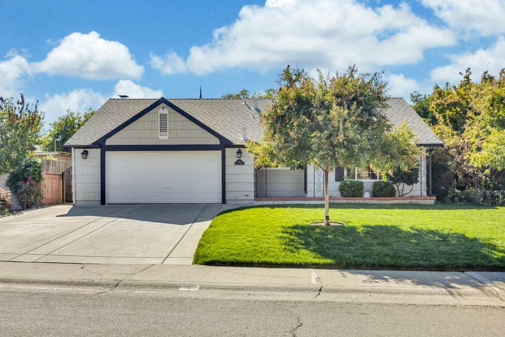 Property Photo:  324 Evelyn Avenue  CA 95678 