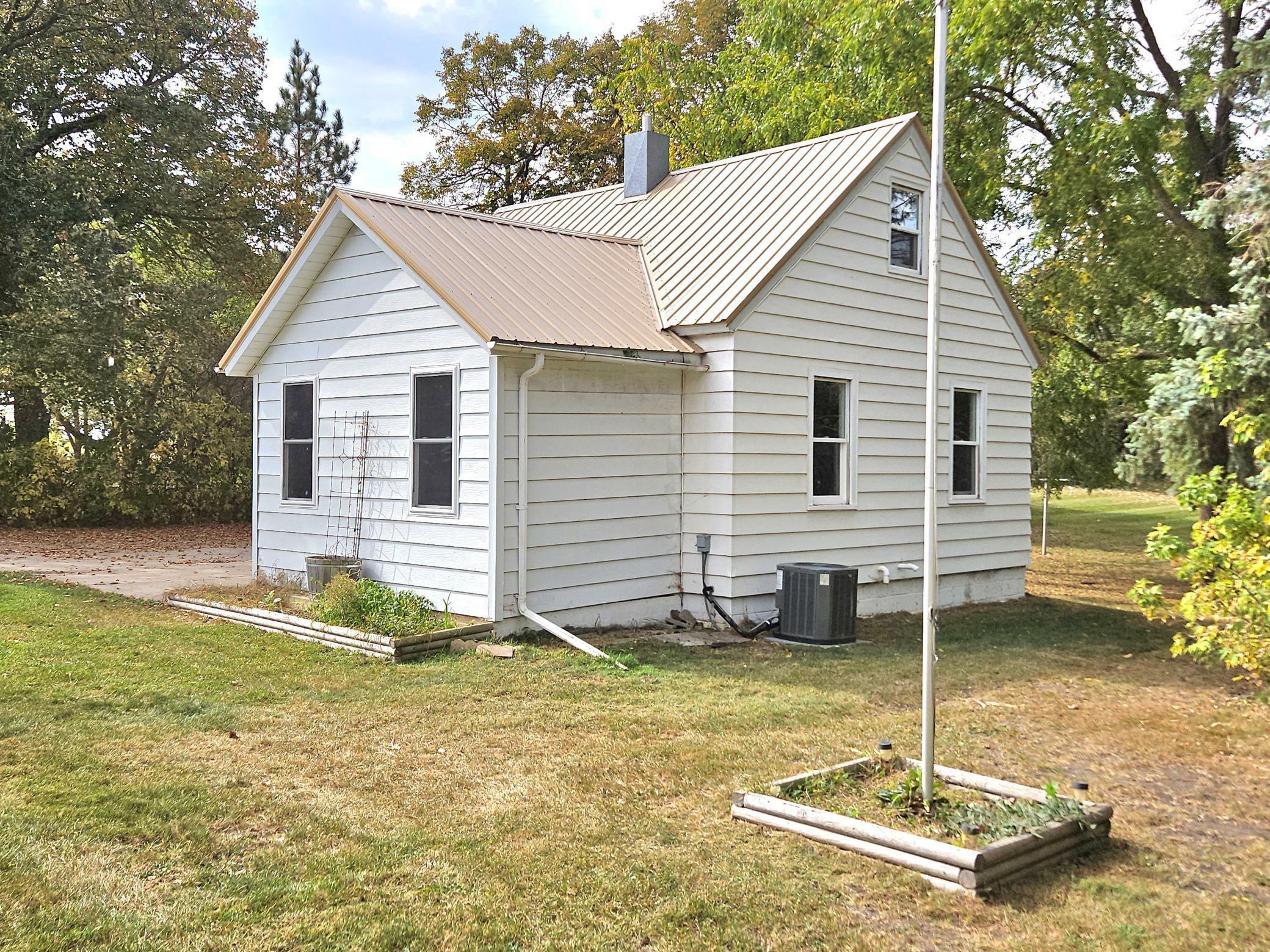 Property Photo:  1008 Meadowlark Drive SW  MN 56308 