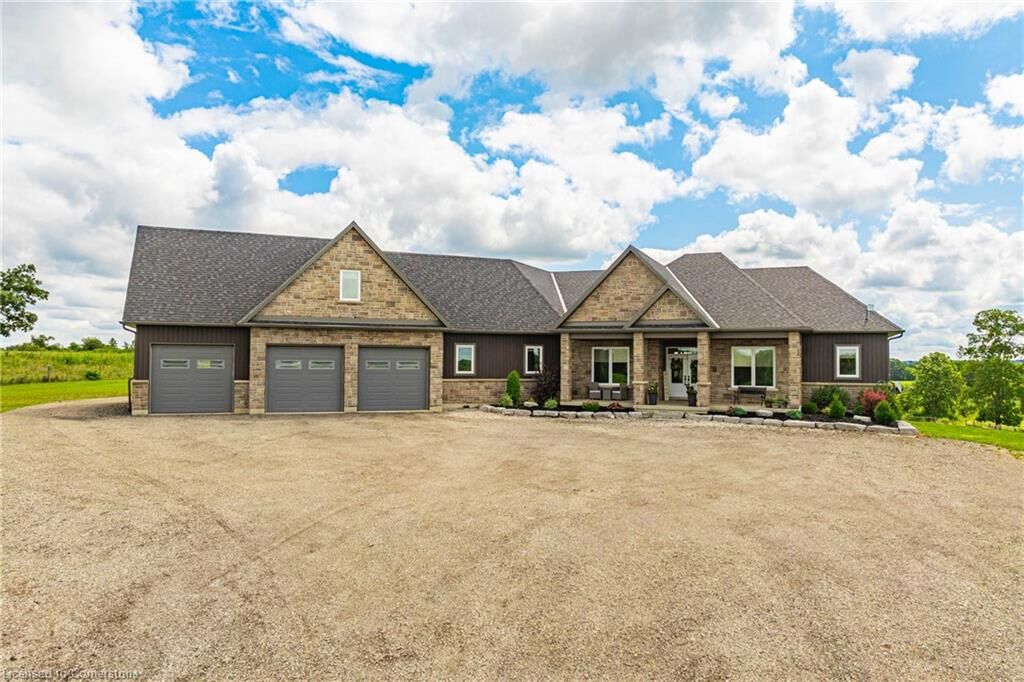 Property Photo:  4 Middleport Road  ON N3W 2G9