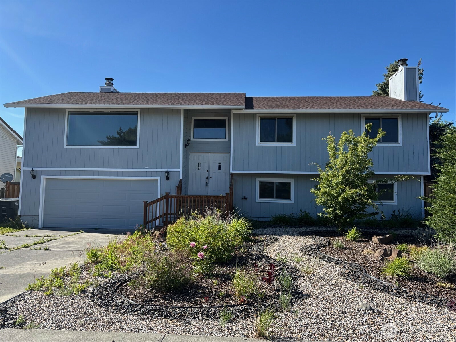 812 W Edgewater Lane  Moses Lake WA 98837 photo