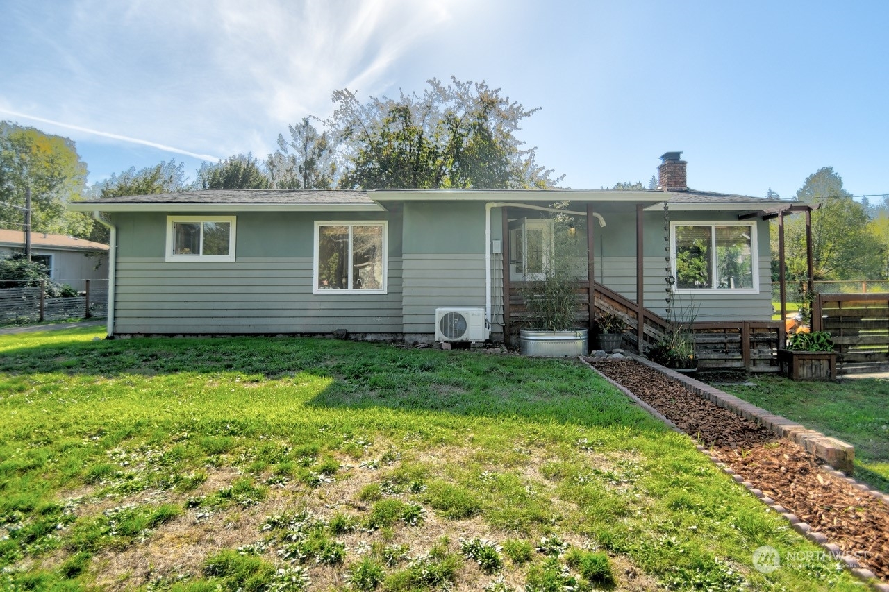 Property Photo:  2627  Trevue Avenue SW  WA 98512 