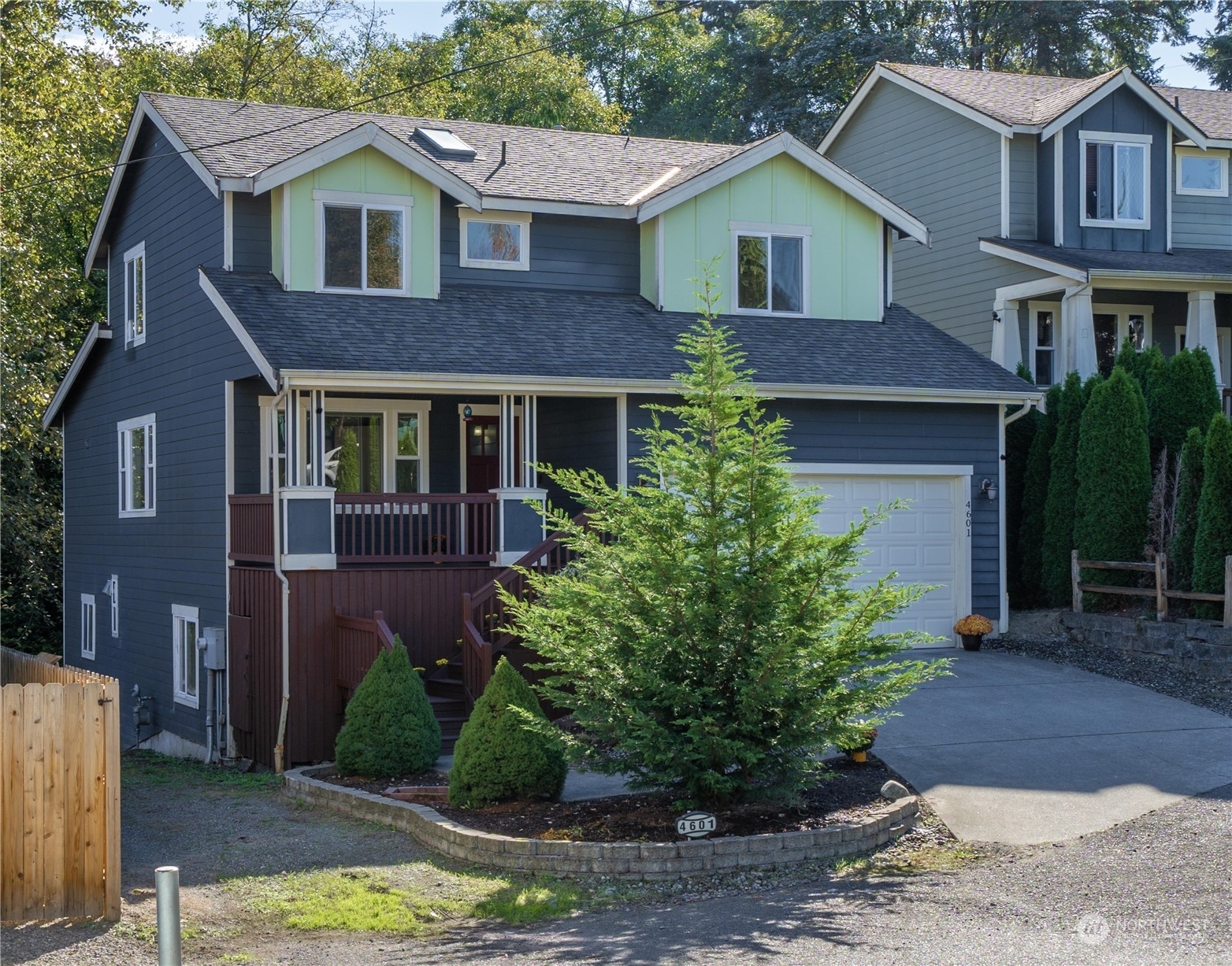 Property Photo:  4601 S 139th Street  WA 98168 