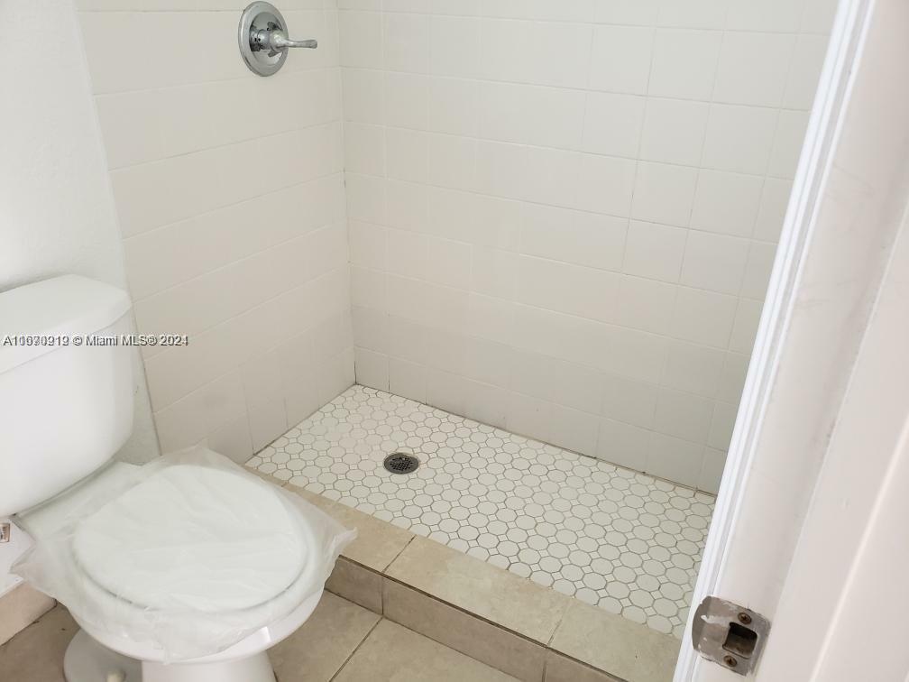 Property Photo:  2929 NW 88th St 3  FL 33147 