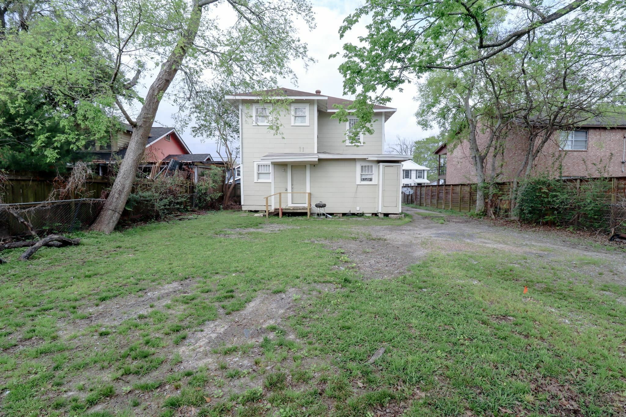 Property Photo:  2237 North St  TX 77701 