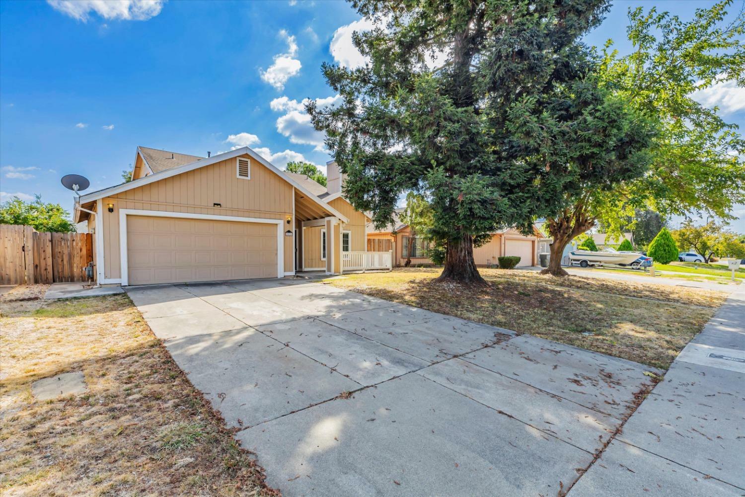 Property Photo:  5820 Calvine Road  CA 95823 