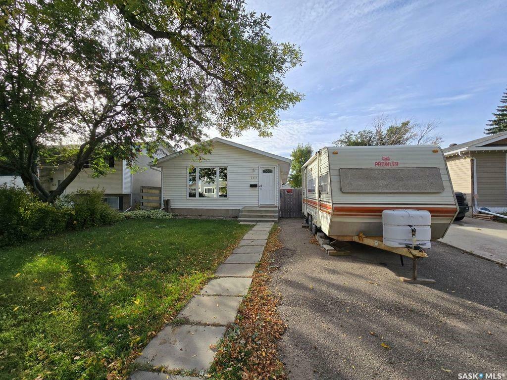 Photo de la propriété:  368 McMaster Crescent  SK S7H 4E6 