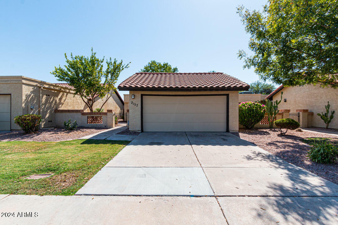 2157 E Fairview Avenue  Mesa AZ 85204 photo