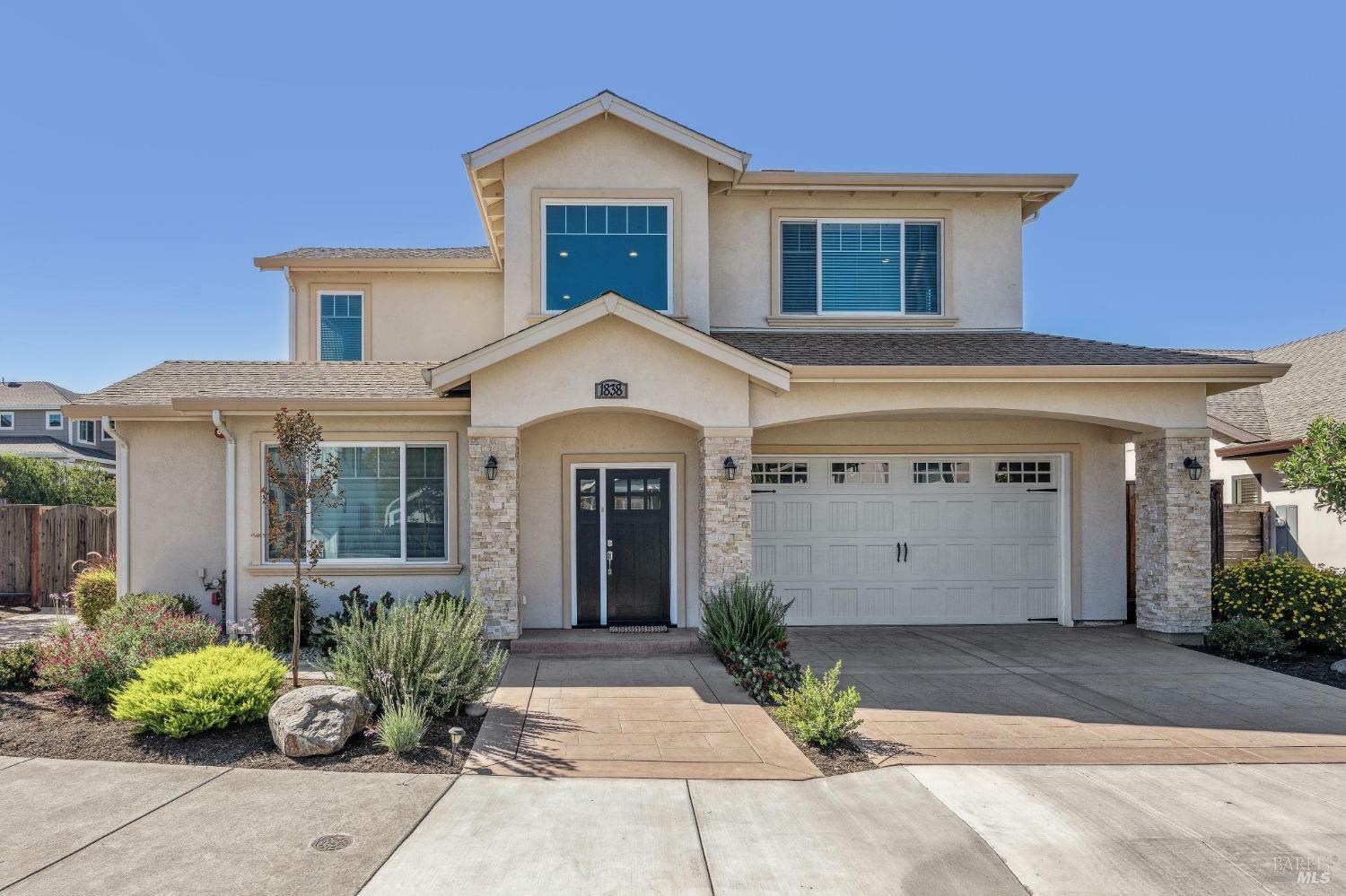 Property Photo:  1838 Bella Vista Way  CA 95403 