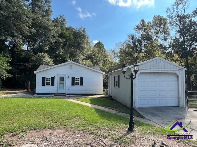 Property Photo:  202 Martin Luther King Drive  GA 31069 