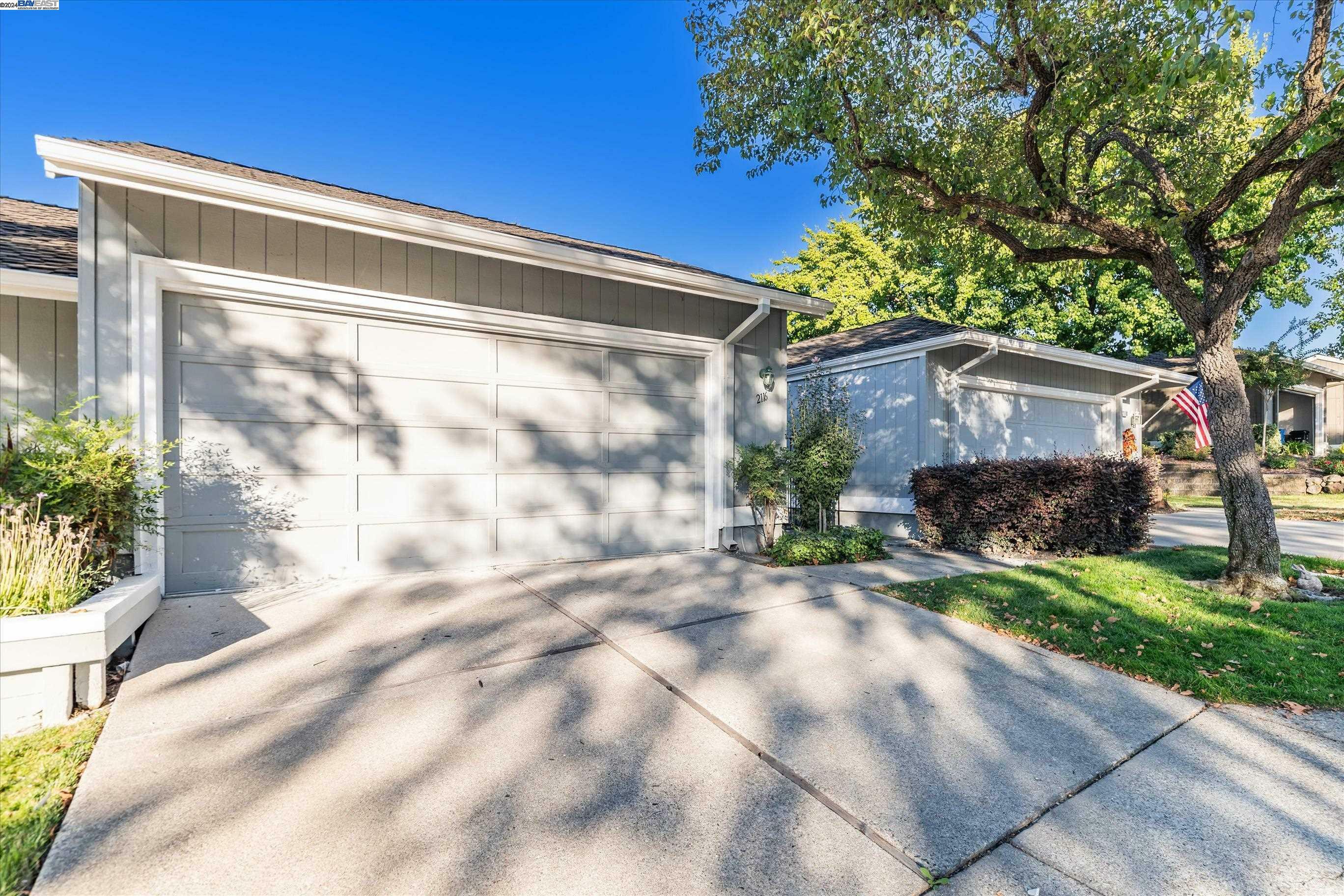 Property Photo:  2116 Myrtle Beach Lane  CA 94526 