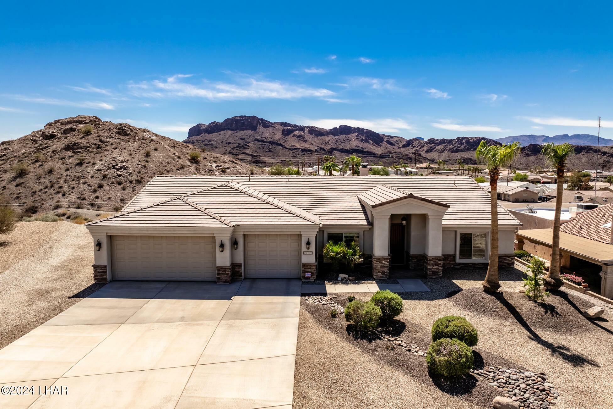 Property Photo:  3300 Osborn Dr  AZ 86406 