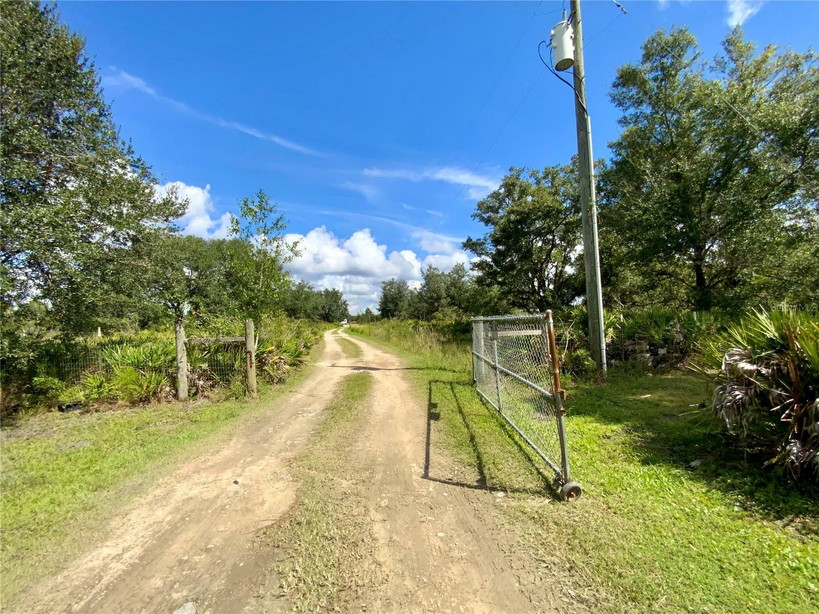 Property Photo:  10780 Hwy 60 E  FL 33898 