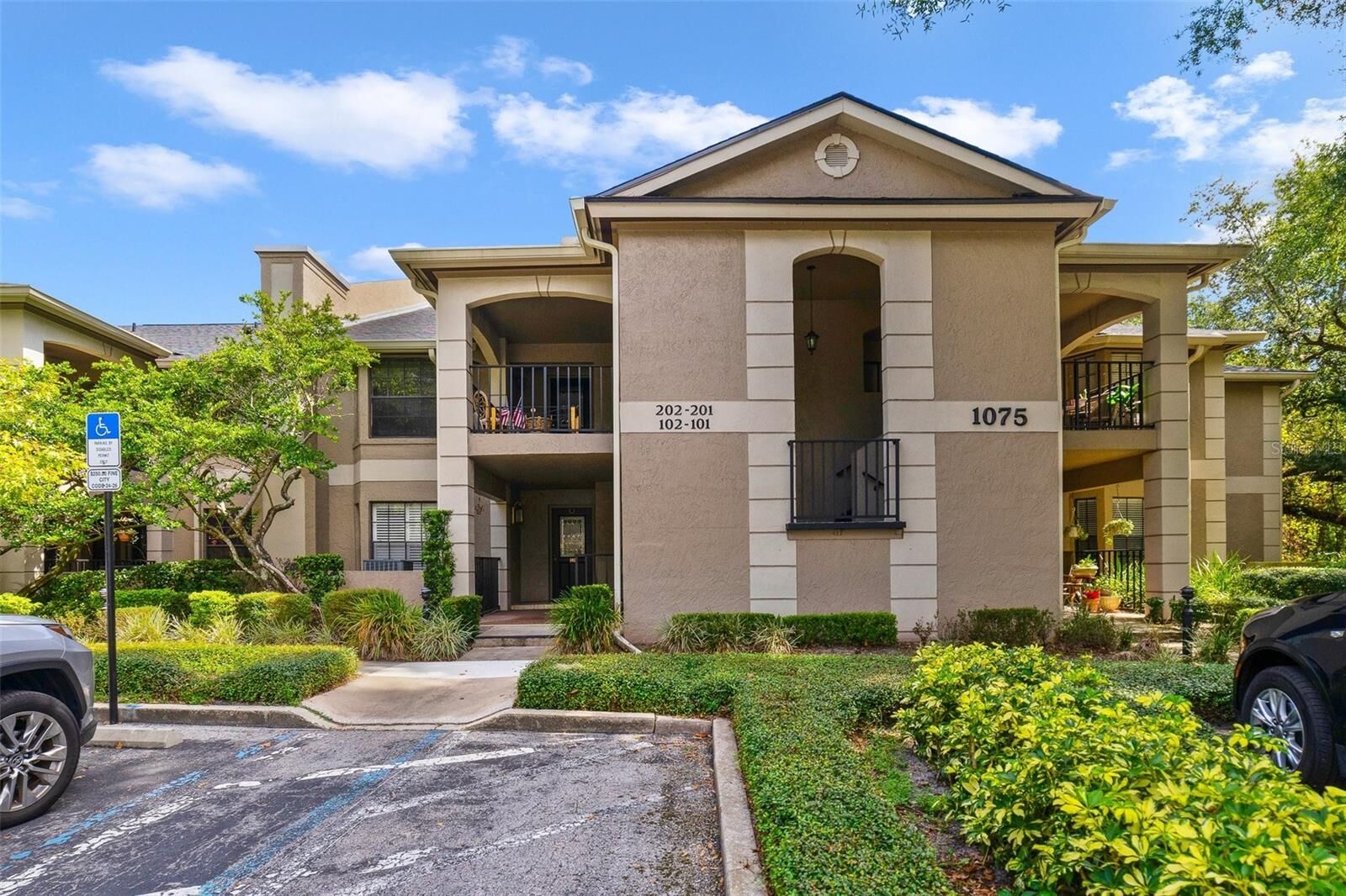 Property Photo:  1075 Kensington Park Drive 102  FL 32714 