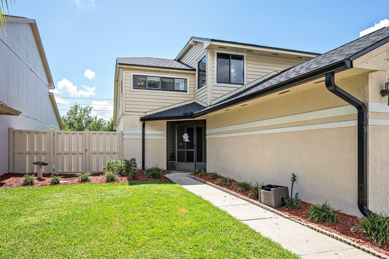 Property Photo: 337 Goldstone Place FL 32746