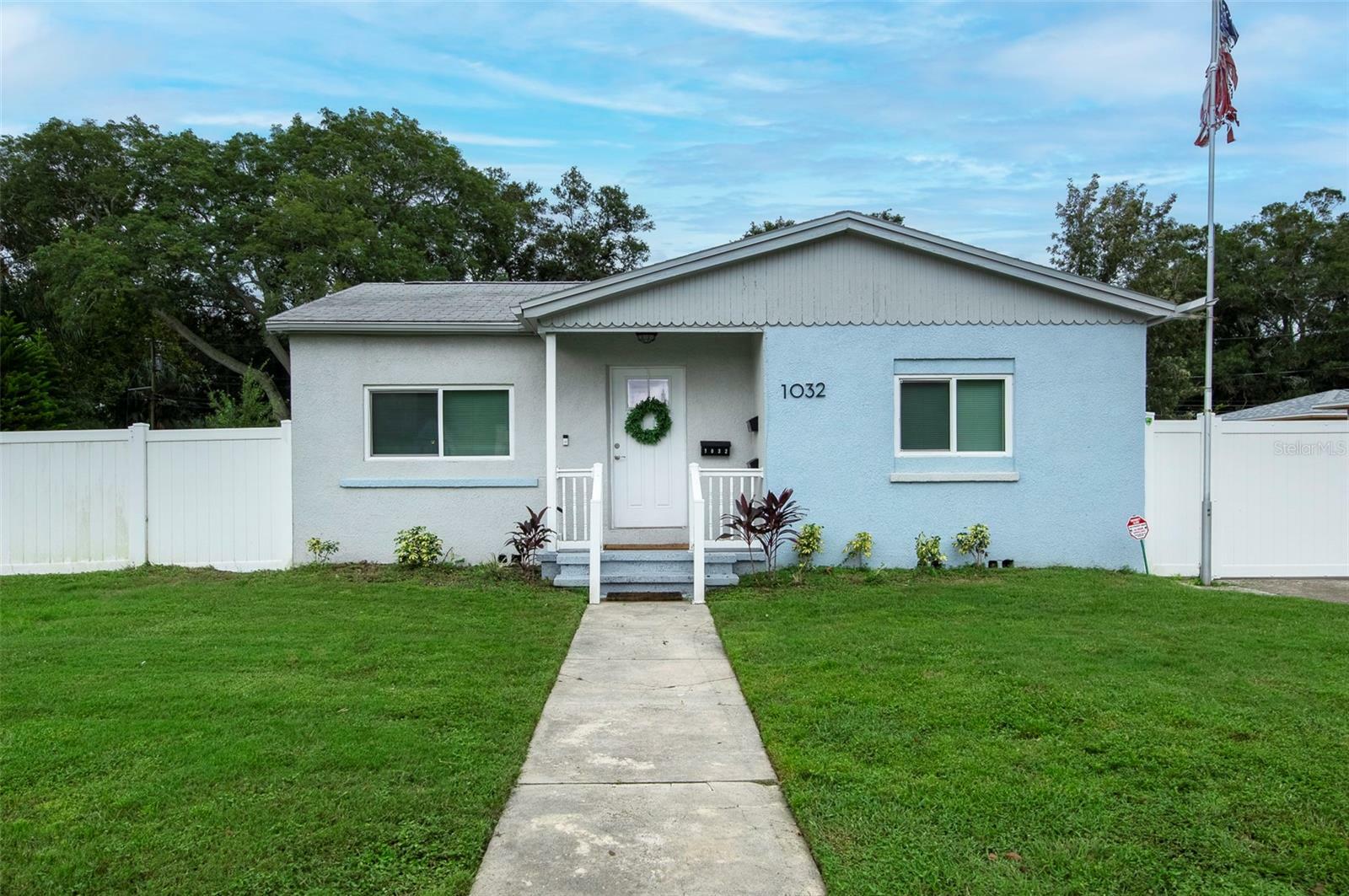 Property Photo:  1032 54th Avenue N  FL 33703 