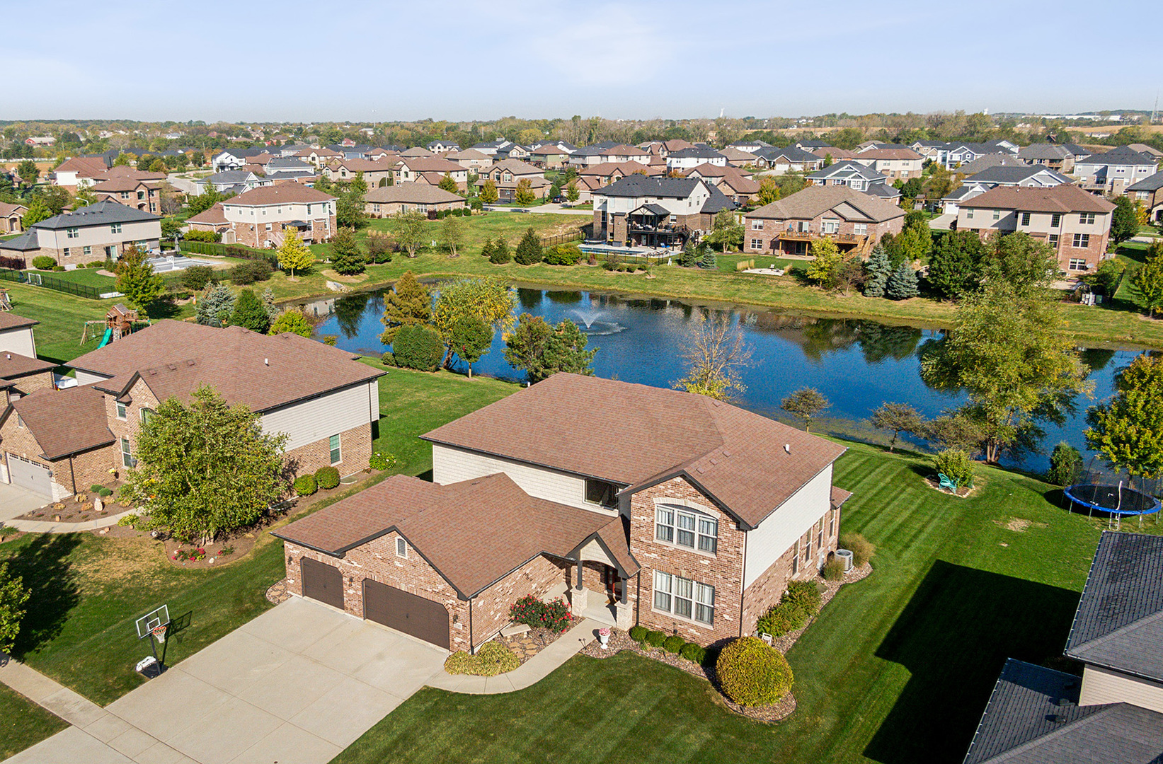 Property Photo: 15740 Valley View Street IL 60451
