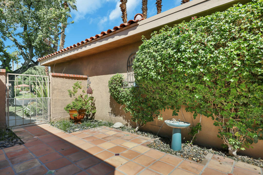 Property Photo:  28 Malaga Drive  CA 92270 