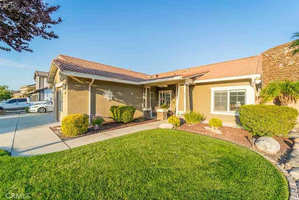 Property Photo:  1220 Spicestone Drive  CA 92545 