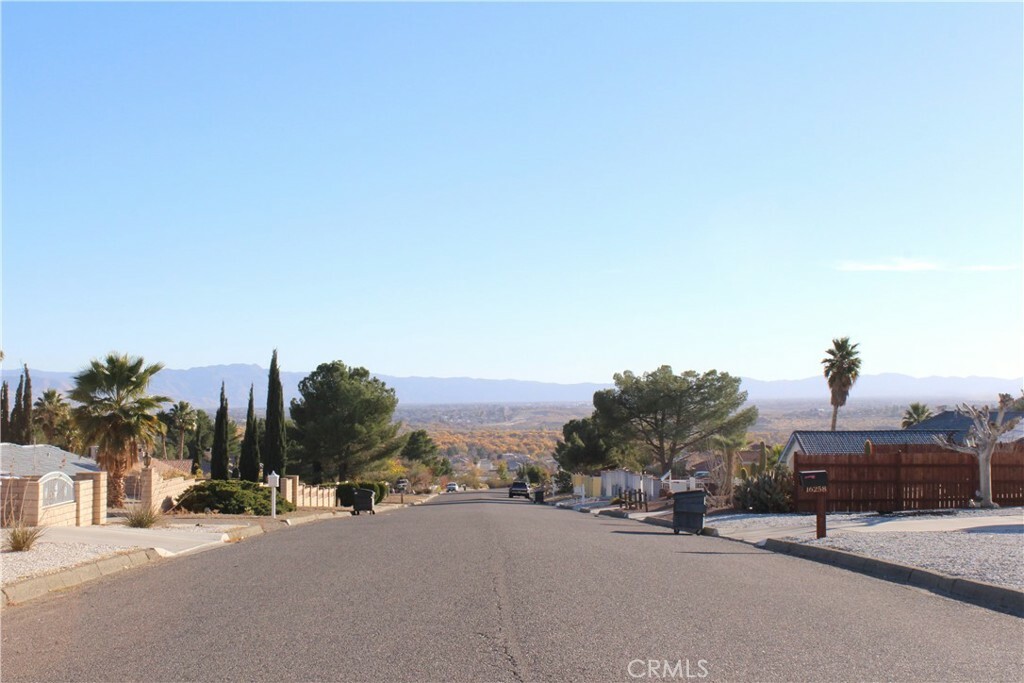 Property Photo:  16263 Chiwi Road  CA 92307 