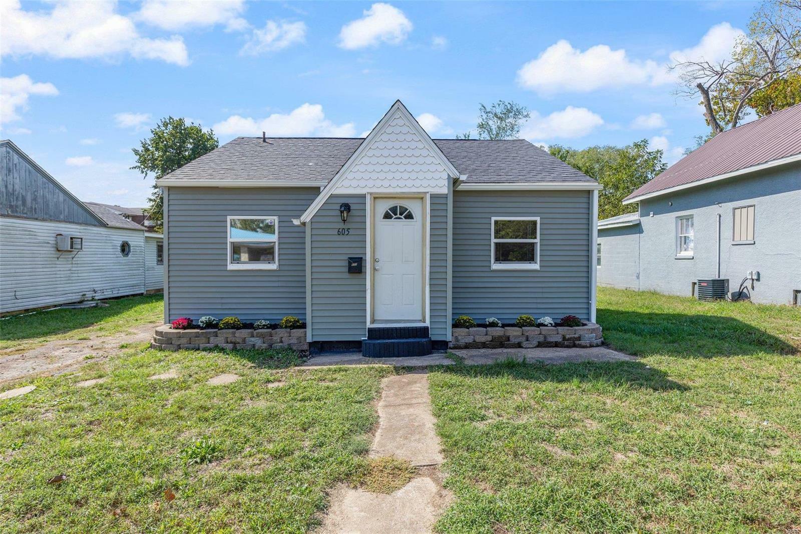 Property Photo:  605 E Main Street  MO 63601 