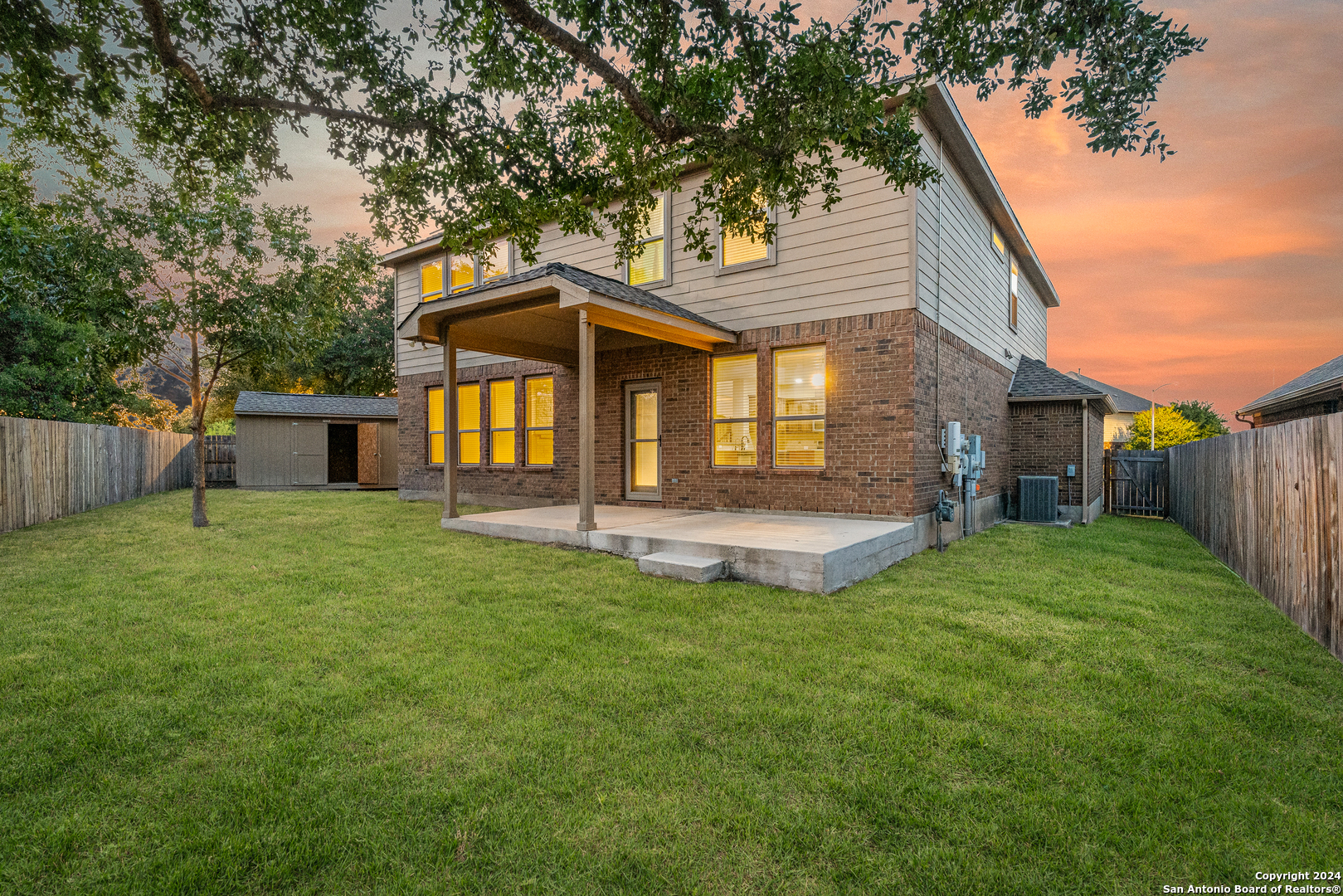 Property Photo: 11806 Jasmine Way TX 78253