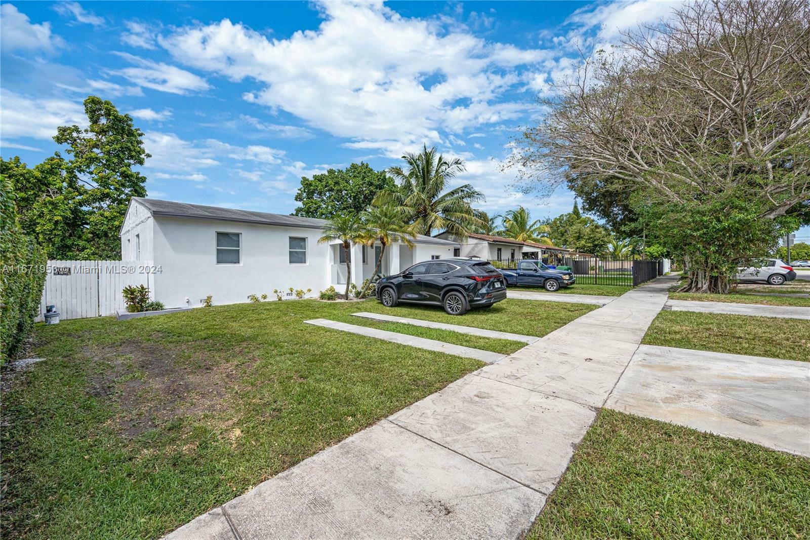 Property Photo:  670 Flagami Blvd  FL 33144 