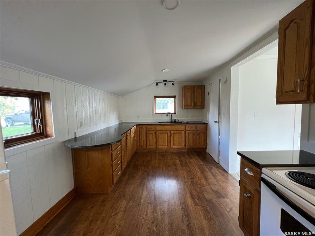 Property Photo:  311 1st Street  SK S0K 4W0 