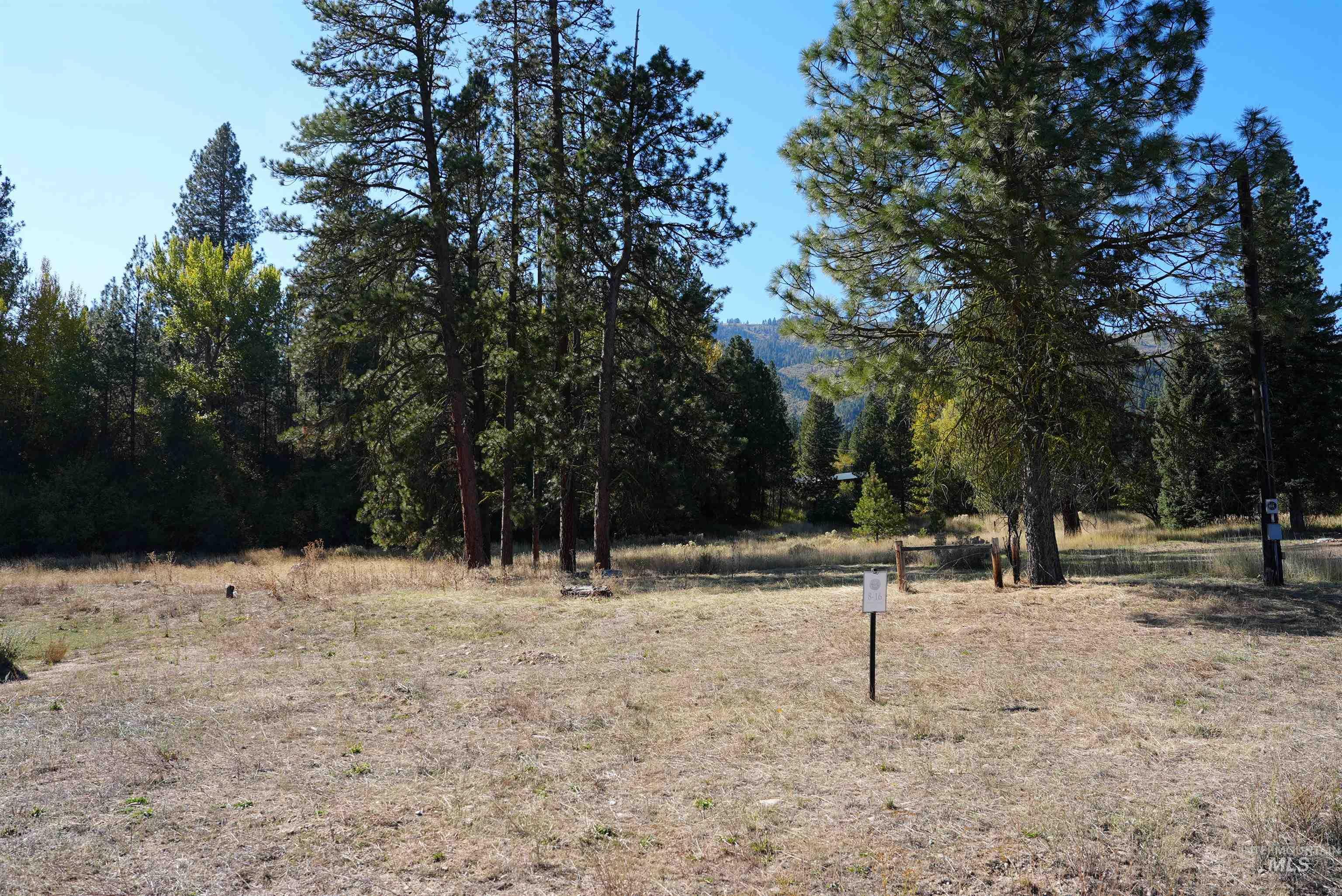 Property Photo:  Blk 8 Lot 16 Wapiti Ct  ID 83622 